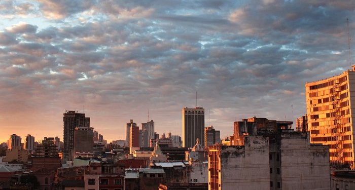 Mitad de semana con clima caluroso, húmedo y vientos del sureste Mitad de semana con clima caluroso, húmedo y vientos del sureste