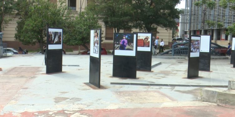 Municipalidad no retira carteles que hacen apología al aborto y hace caso omiso a reclamo ciudadano Municipalidad no retira carteles que hacen apología al aborto y hace caso omiso a reclamo ciudadano