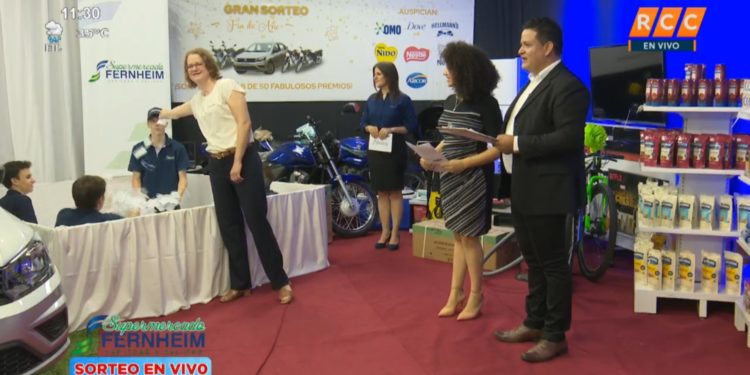 Fernheim sorteó 55 premios por fin de año