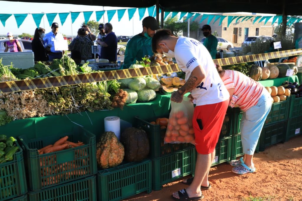 Lanzan feria de mipymes asociativas rurales “de la chacra a tu mesa”
