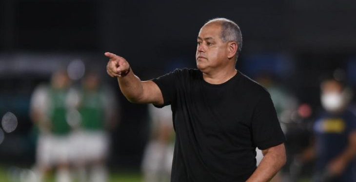 Francisco Arce continuará atado al Ciclón por cuatro años más