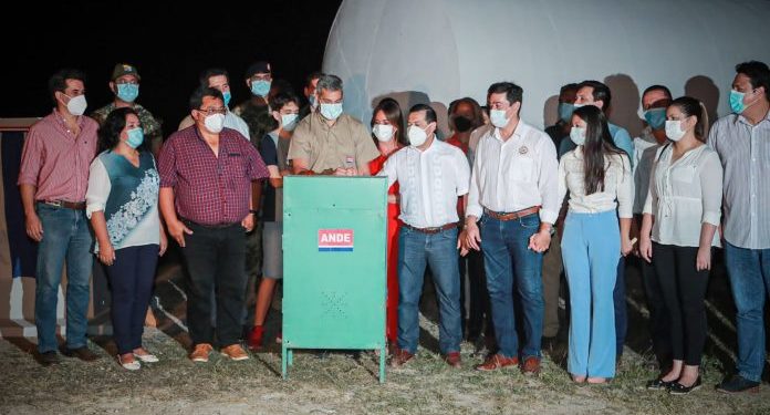 Jornada histórica para Bahía Negra que accede a la energía limpia y renovable