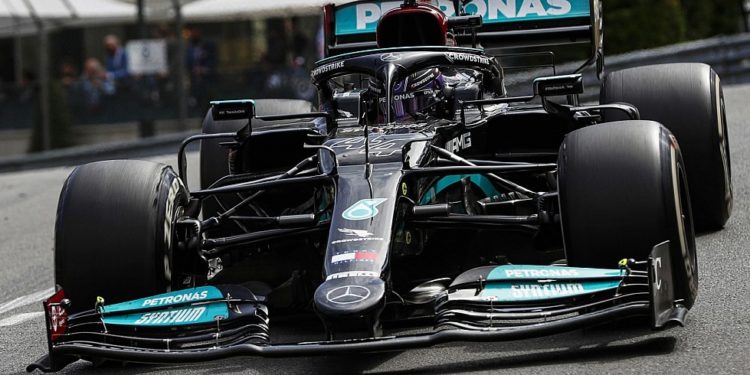 Hamilton responde y se lleva la segunda práctica