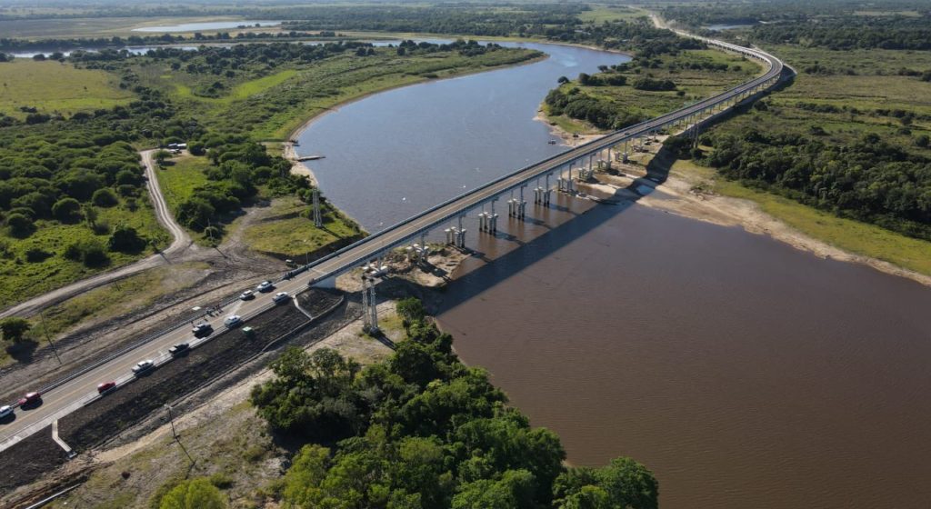 Se habilita desde hoy el puente más largo del departamento de Ñeembucú Se habilita desde hoy el puente más largo del departamento de Ñeembucú