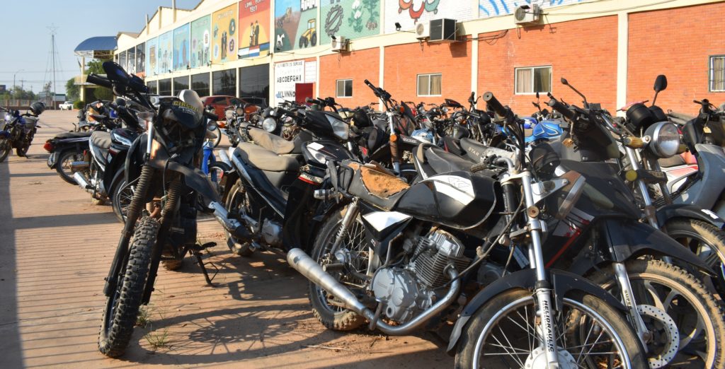 Loma Plata: Permiten a propietarios retirar sus motos del corralón sin multa