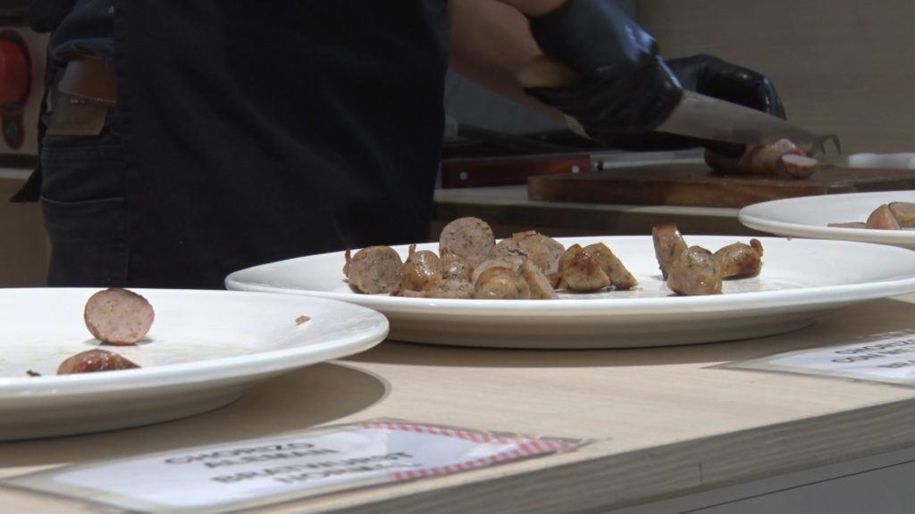 Desean introducir nuevas variedades de embutidos alemanes en Fernheim Desean introducir nuevas variedades de embutidos alemanes en Fernheim