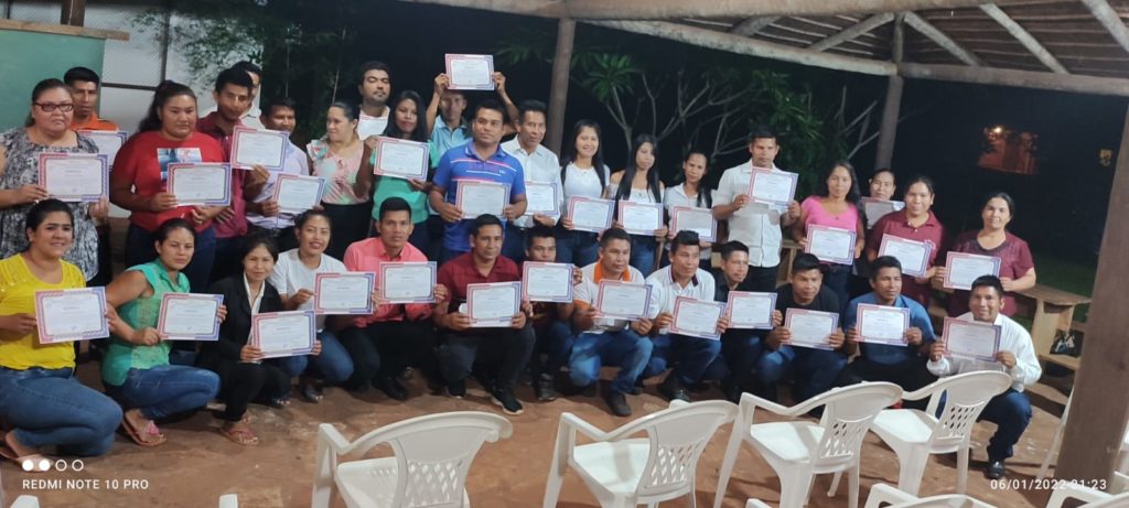 La contribución de la iglesia en la educación y el desarrollo de los pueblos originarios La contribución de la iglesia en la educación y el desarrollo de los pueblos originarios