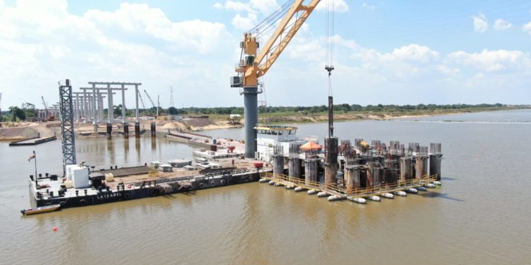 Realizan exitosa prueba dinámica en el Puente Héroes del Chaco
