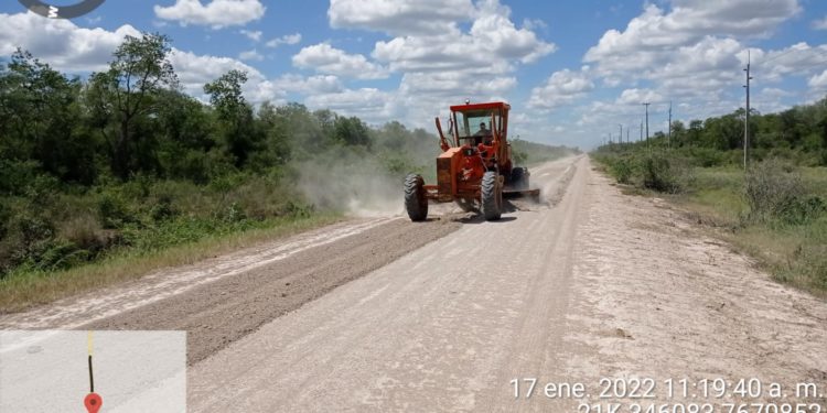 Realizan labores de mantenimiento de caminos en Alto Paraguay Realizan labores de mantenimiento de caminos en Alto Paraguay