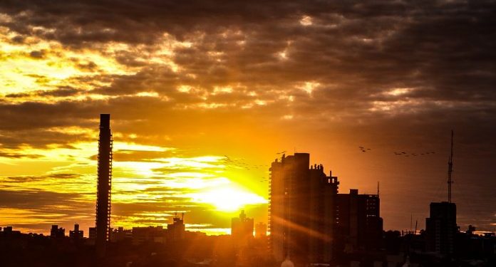 Mitad de semana con temperaturas calurosas y tormentas desde la tarde Mitad de semana con temperaturas calurosas y tormentas desde la tarde
