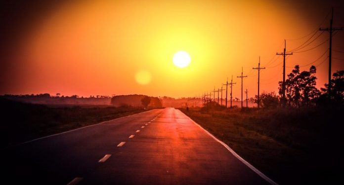 Pronostican un día cálido a caluroso con vientos del sureste Pronostican un día cálido a caluroso con vientos del sureste