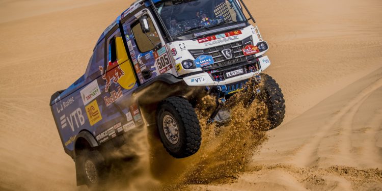 Turno para Nikolaev en Wadi Ad Dawasir