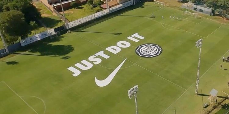 Este viernes se conocerá la nueva camiseta de Olimpia