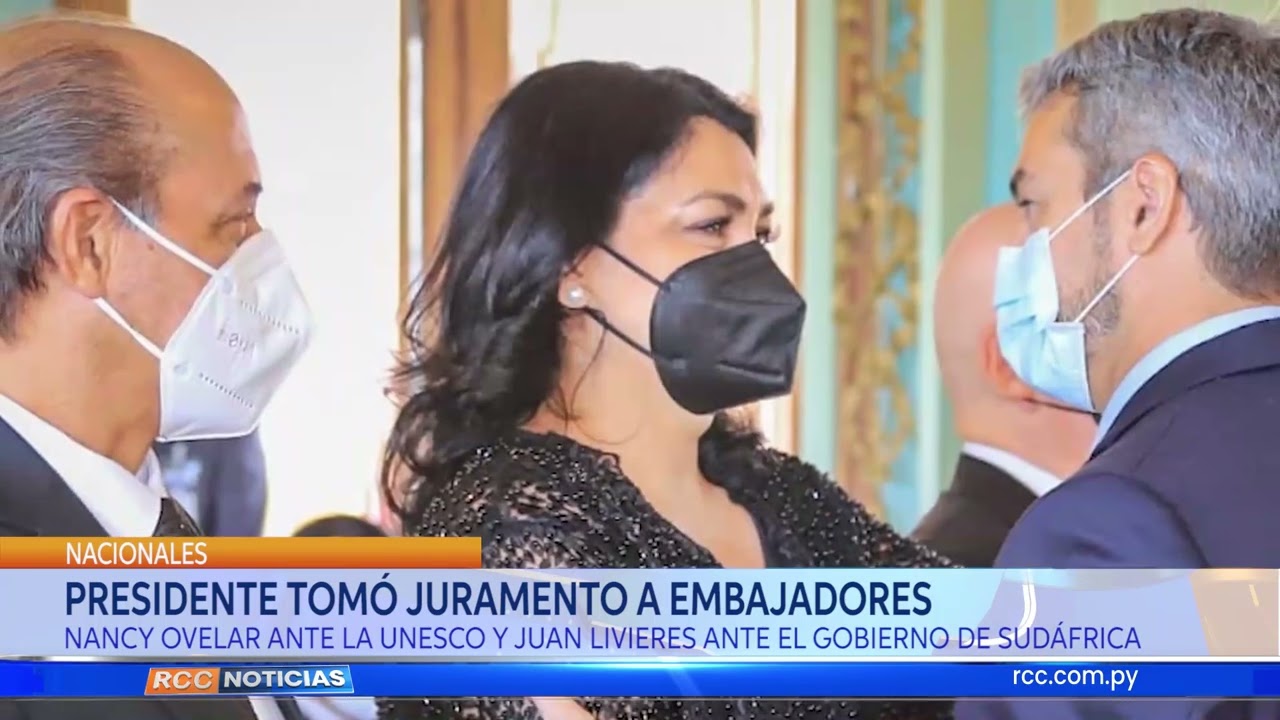 EL PRESIDENTE TOMÓ JURAMENTO A LOS EMBAJADORES