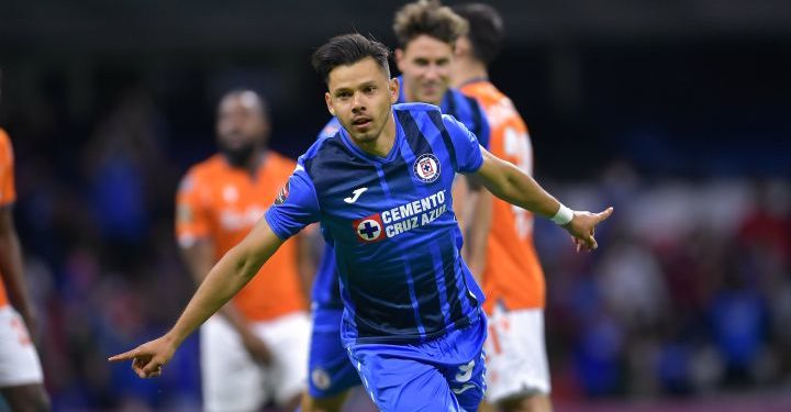 Debut en las redes para el mellizo Romero