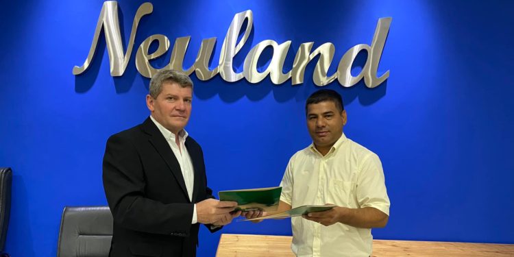 Municipalidad de Boquerón y Asociación Colonia Neuland firman convenio