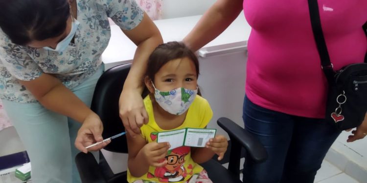 Vacunación de niños fortalece el retorno a clases presenciales en Boquerón