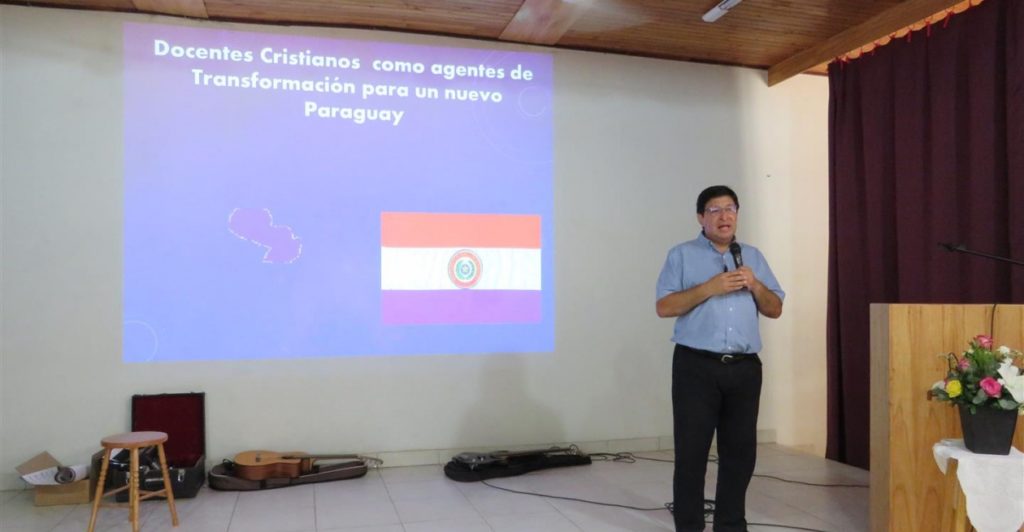 Docentes participaron de capacitación sobre la importancia de la salud emocional Docentes participaron de capacitación sobre la importancia de la salud emocional