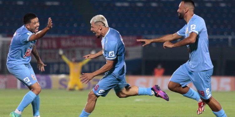 Peligrosa visita en Dos Bocas