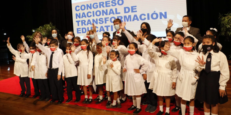 Reforma educativa de los 90′ sirvió como base para el proyecto de Transformación Educativa Reforma educativa de los 90′ sirvió como base para el proyecto de Transformación Educativa