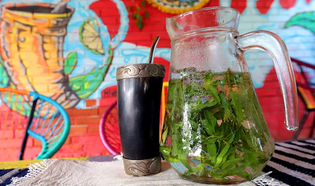 Hoy se celebra el día del tereré, una de las principales bebidas tradicionales del Paraguay