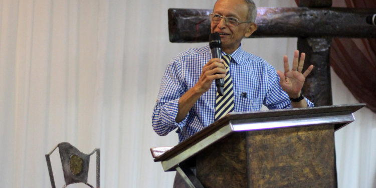 20 años de servicio en capellanía hospitalaria