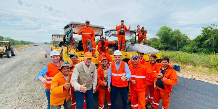 Ruta Bioceánica, una magnífica obra que avanzó con las manos de 2.600 compatriotas