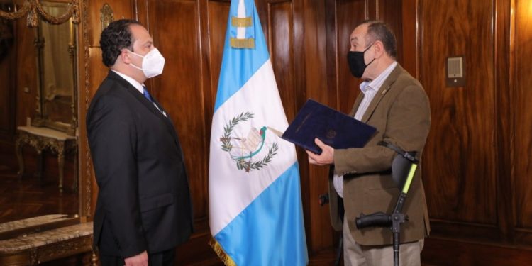 Nombran a evangélico como titular del Ministerio de Relaciones Exteriores en Guatemala.