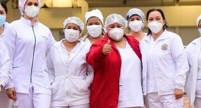 Ejecutivo reglamenta carrera de enfermería del sector público