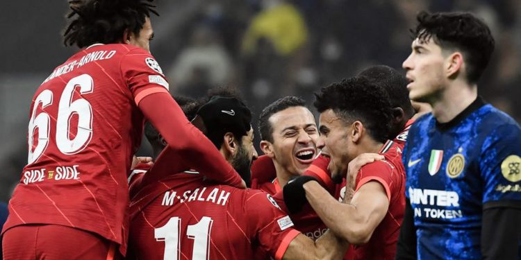 Liverpool gana y se acerca a los cuartos de final Liverpool gana y se acerca a los cuartos de final