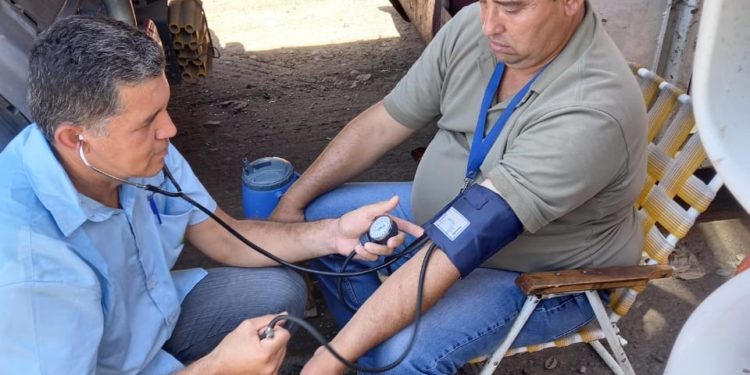 Camioneros fueron asistidos a través del Centro de Asistencia Social Esperanza Paraguay Camioneros fueron asistidos a través del Centro de Asistencia Social Esperanza Paraguay