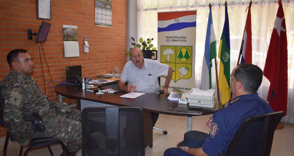 Municipalidad de Loma Plata desea regular consumo de bebidas en la vía pública