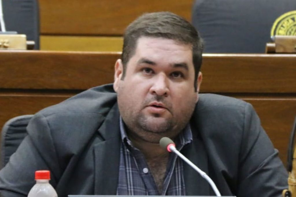 Presentan proyecto que busca estabilizar precios de la canasta básica de alimentos