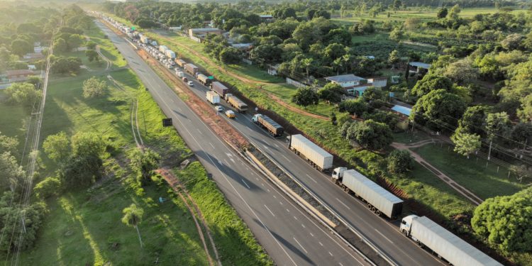 Alertan sobre posible desabastecimiento de productos lácteos ante cierres de rutas