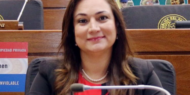 Instan al Ministerio de Salud a sistematizar datos de pacientes oncológicos Instan al Ministerio de Salud a sistematizar datos de pacientes oncológicos