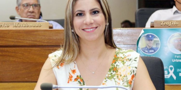 Piden informes sobre becas otorgadas por la Itaipú Binacional en el presente año