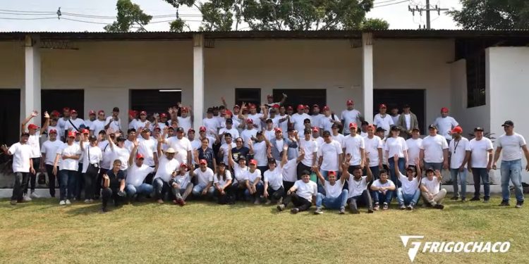 Frigochaco recibió reconocimiento por su aporte social a la ciudad de Limpio