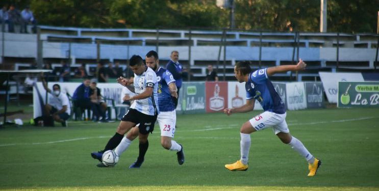 Pobre empate sin goles en Villarrica