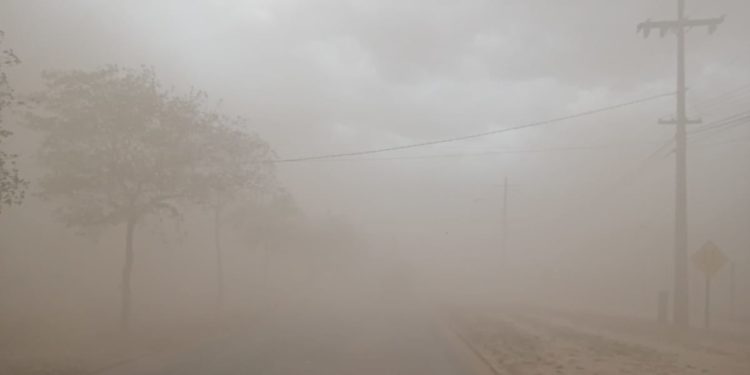 Video: Tormenta de arena en Filadelfia y Loma Plata