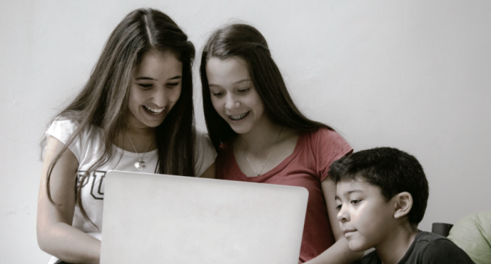SNPP inicia cursos de idiomas en la modalidad virtual
