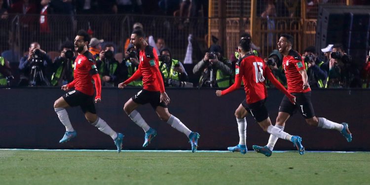 Egipto gana y toma ventaja por ir a Qatar