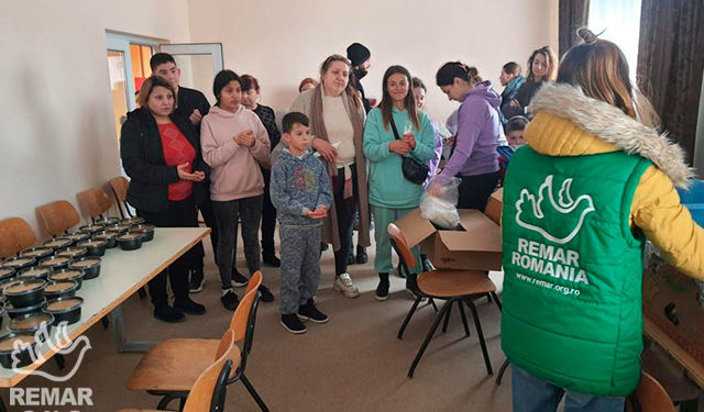 200 personas que huyen diariamente de Ucrania son asistidas por ONG Cristiana. 200 personas que huyen diariamente de Ucrania son asistidas por ONG Cristiana.