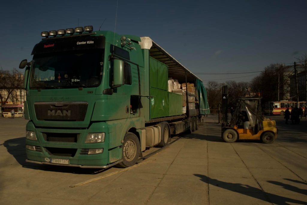 Aproximadamente más de 1.000 personas recibirán ayuda humanitaria en Ucrania