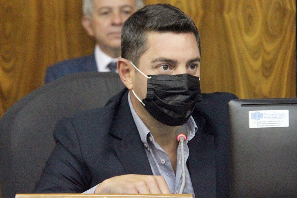 Continúa desacuerdo sobre el fondo de estabilización del precio de combustibles Continúa desacuerdo sobre el fondo de estabilización del precio de combustibles