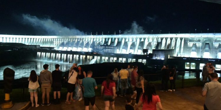 Complejo Turístico ITAIPU espera a visitantes con chipa y cocido el Viernes Santo Complejo Turístico ITAIPU espera a visitantes con chipa y cocido el Viernes Santo