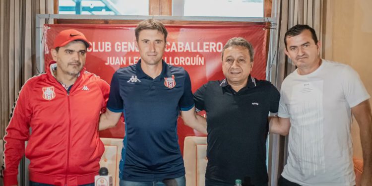 El Rojo Mallorquino tiene un nuevo entrenador El Rojo Mallorquino tiene un nuevo entrenador