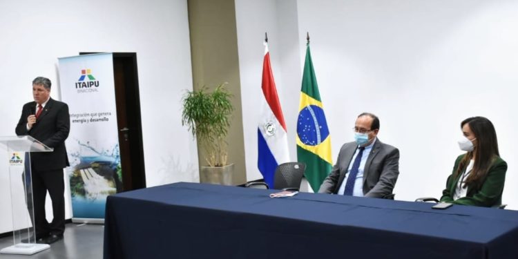 Asumió Juan Caballero González como nuevo director jurídico interino de Itaipu Asumió Juan Caballero González como nuevo director jurídico interino de Itaipu