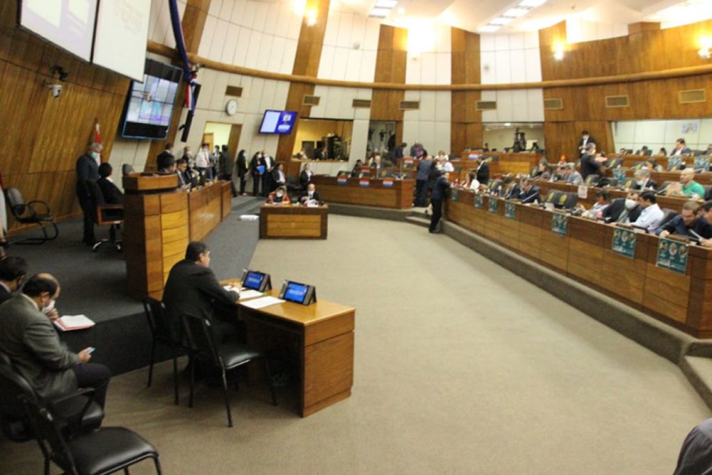 Proponen incluir educación financiera en malla curricular de la Educación Escolar Básica y Media