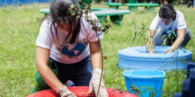 Promueven concienciación sobre el medio ambiente en Escuela Nacional de Capiatá