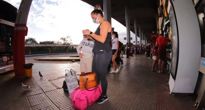 Dinatran no liberará el horario de buses en Semana Santa